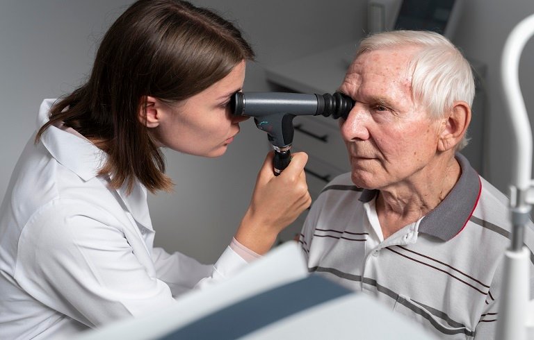 Eye Specialist in Vadodara